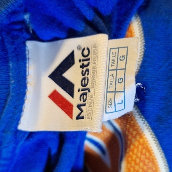 Majestic graphic T-shirt size large - Picture 4 of 4